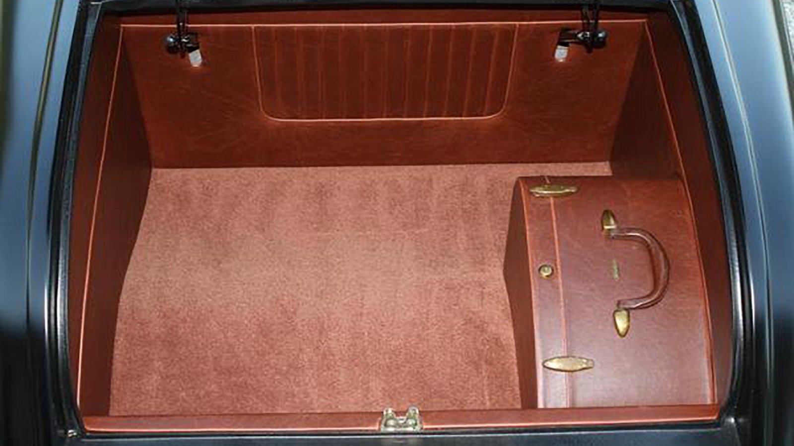 1932 Ford Roadster - Image 8