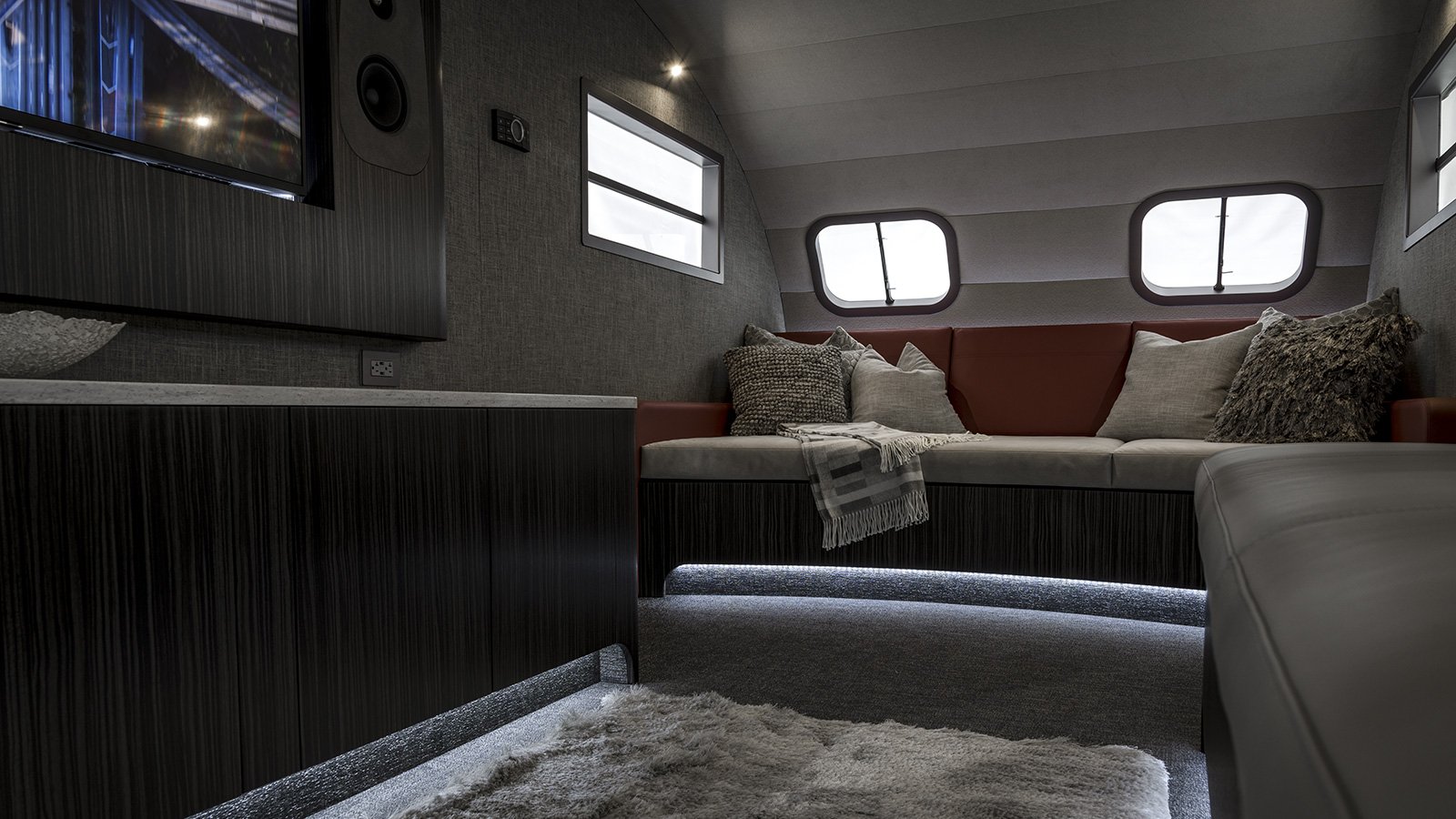 1949 Spartan Mobile Office - Image 9