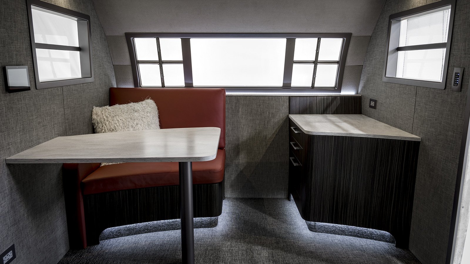 1949 Spartan Mobile Office - Image 18