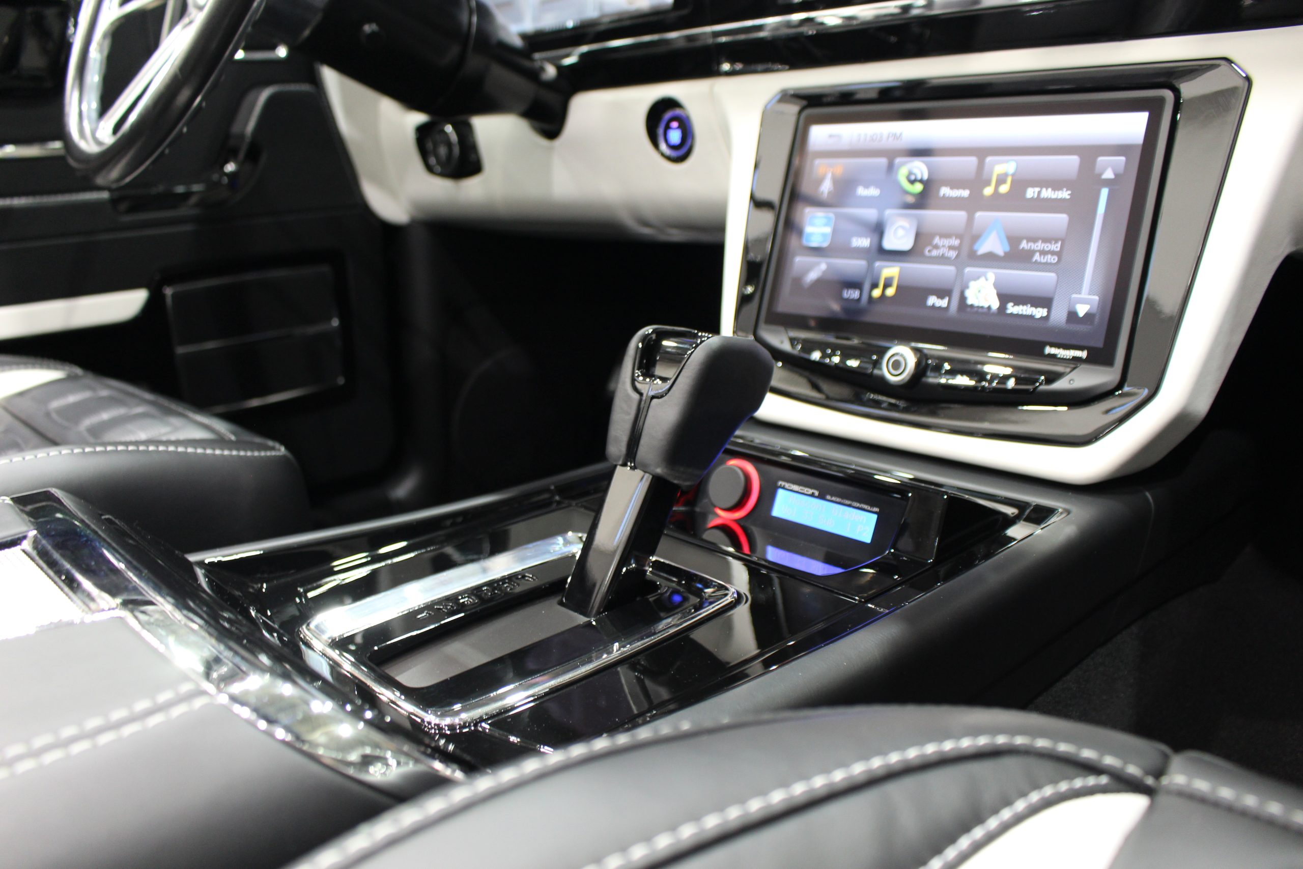 1963 Lincoln Continental - Image 8