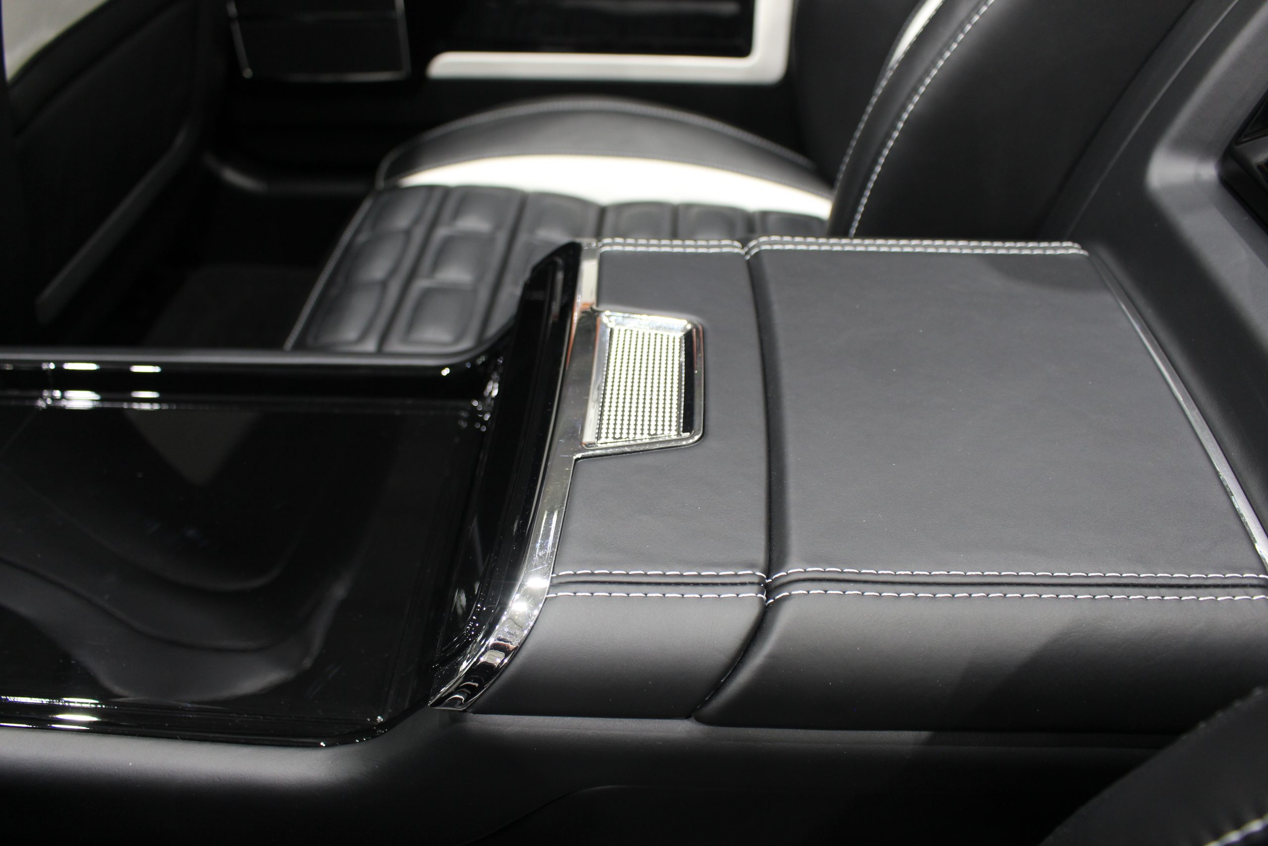 1963 Lincoln Continental - Image 14