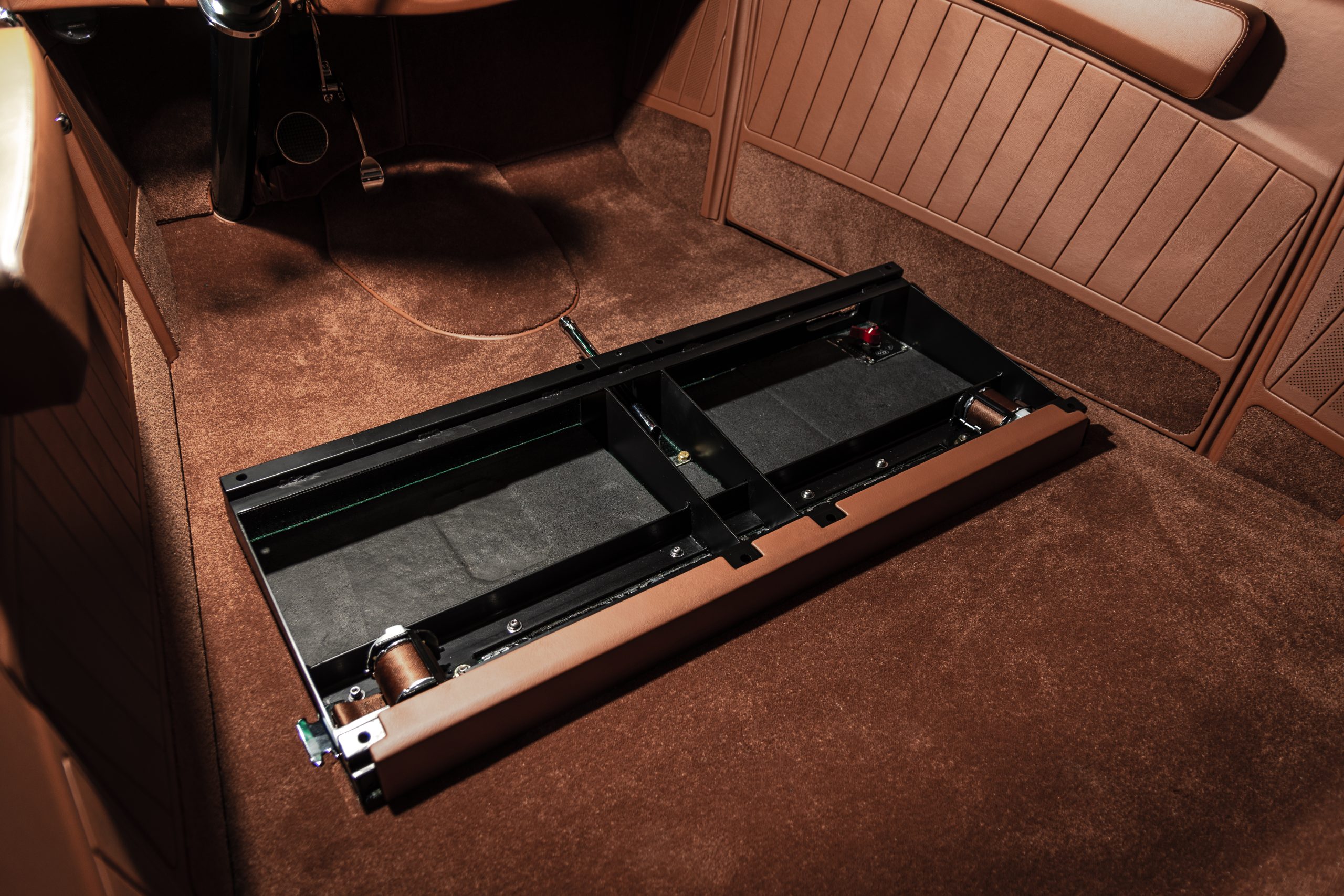 Lloyd's 1932 Ford Tudor Sedan - Image 13